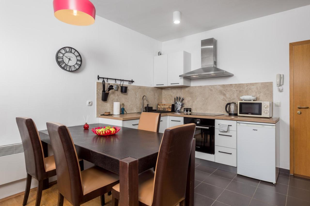 Nora Apartment Мркопали Екстериор снимка
